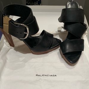 Balenciaga strappy BLACK wood heel 37.5